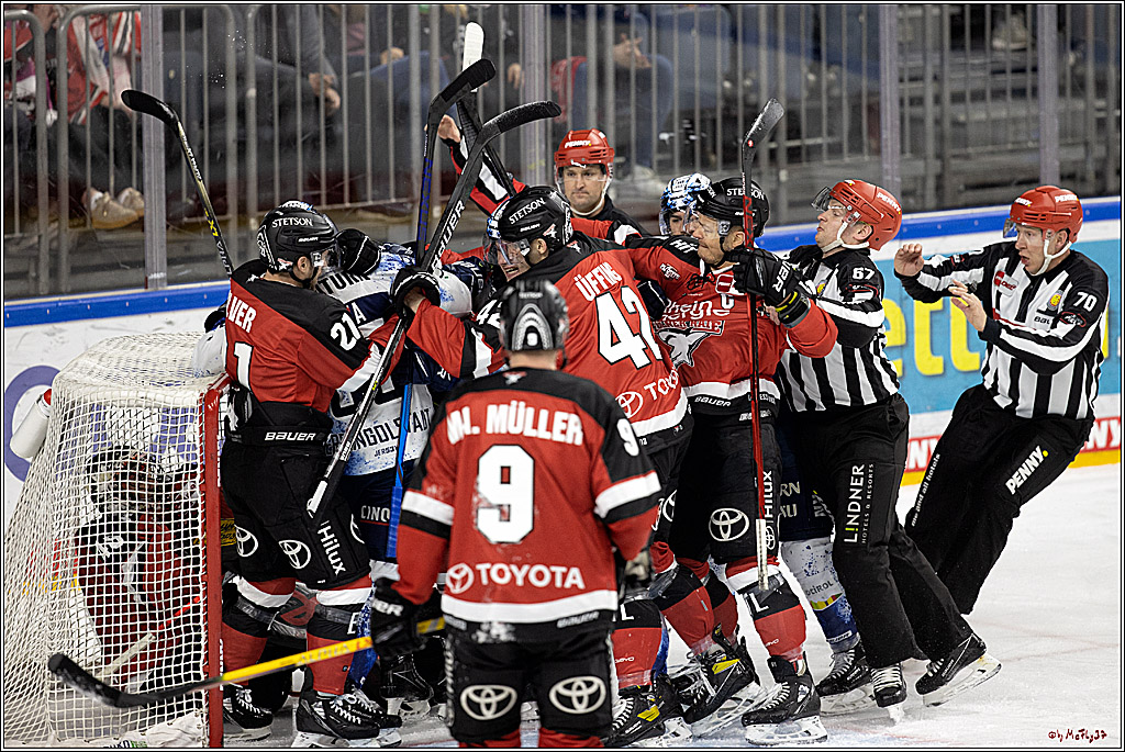 PENNY DEL 1. Playoff Runde;  Koelner Haie - ERC Ingolstadt; Koeln, 05.04.2022